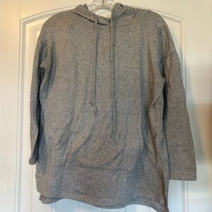 Altar'd State Gray 3/4 length sleeve hooded top